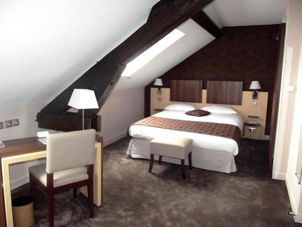 Hotel Arverna Vichy - Clt'Hotel Room photo