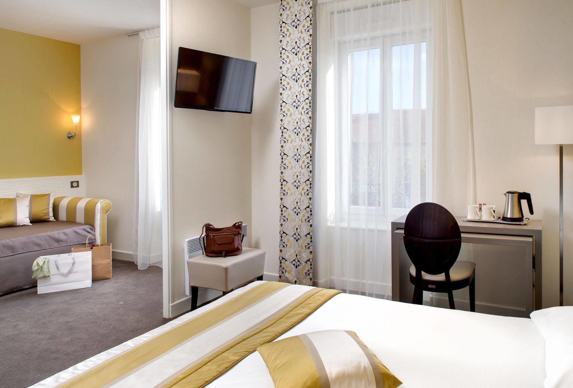 Hotel Arverna Vichy - Clt'Hotel Exterior photo